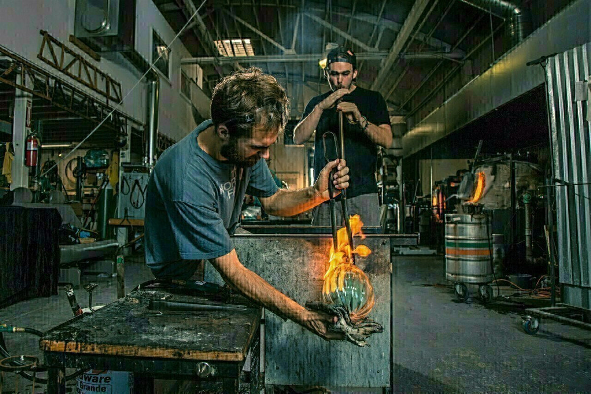 2BGlass Glassblowing