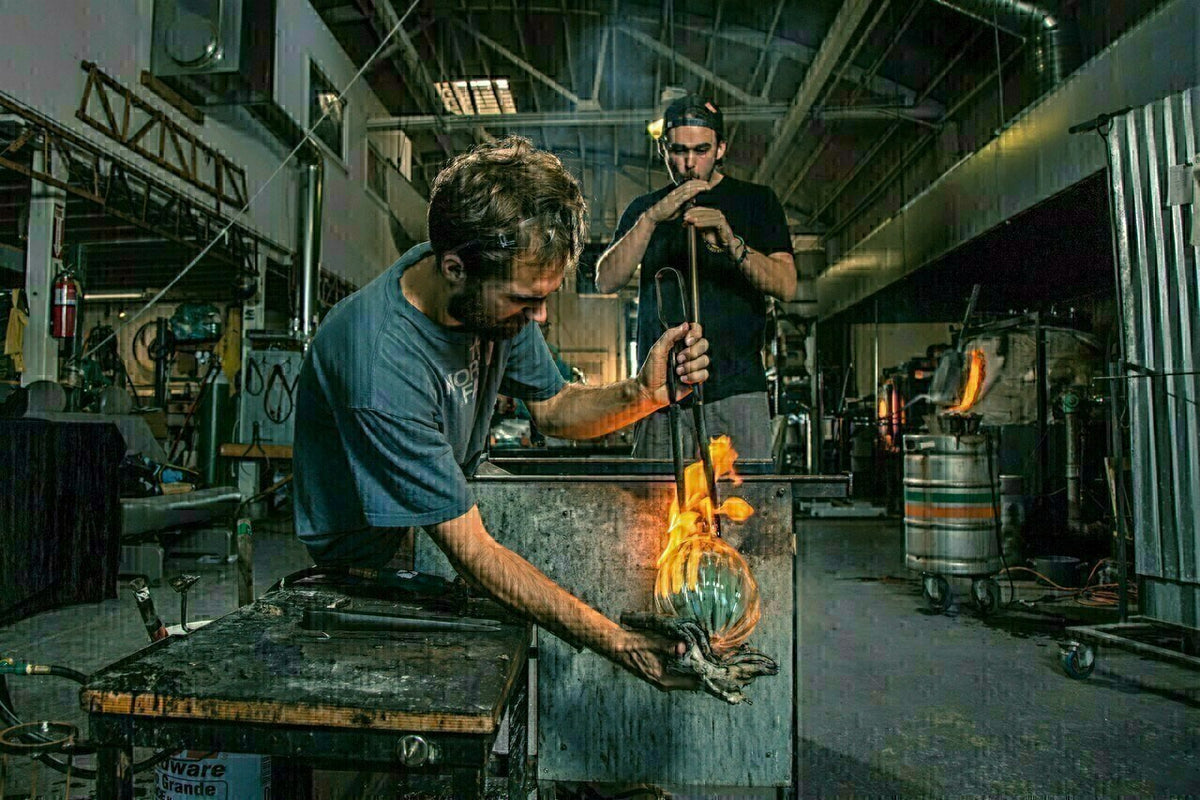 2BGlass Glassblowing