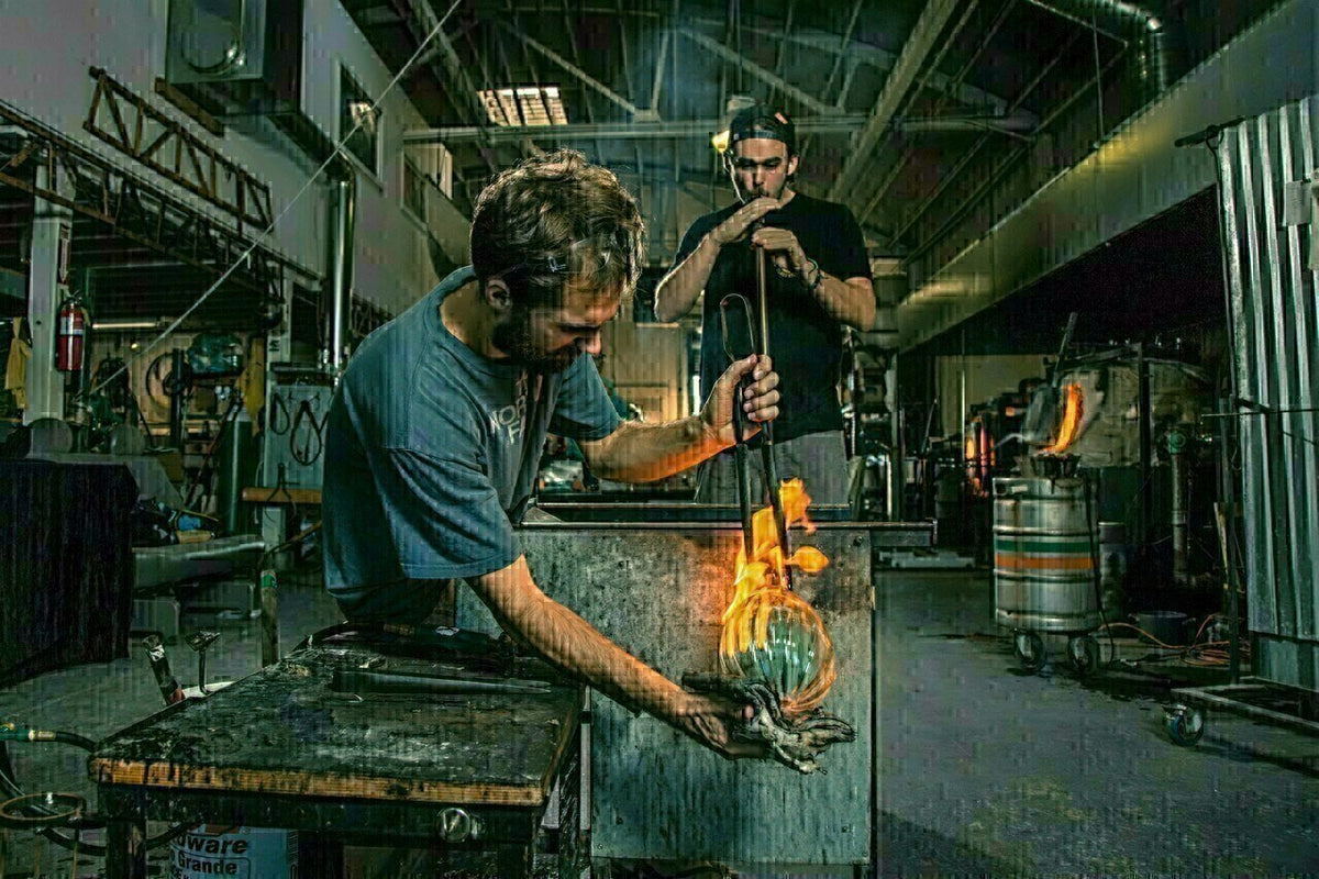 2BGlass Glassblowing