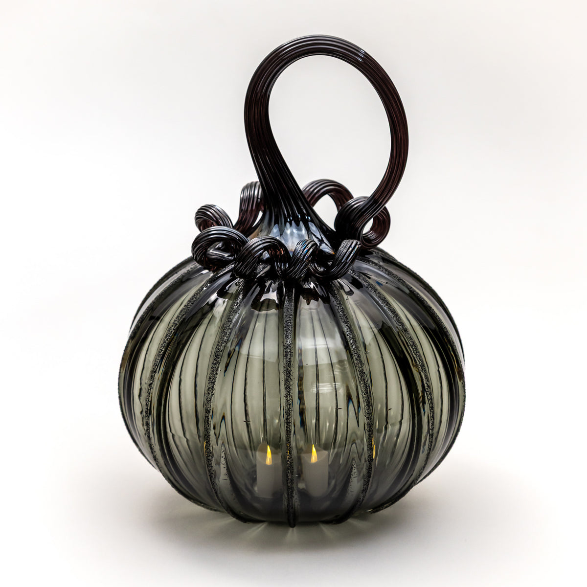 Raven Glass Pumpkin w/Tealight
