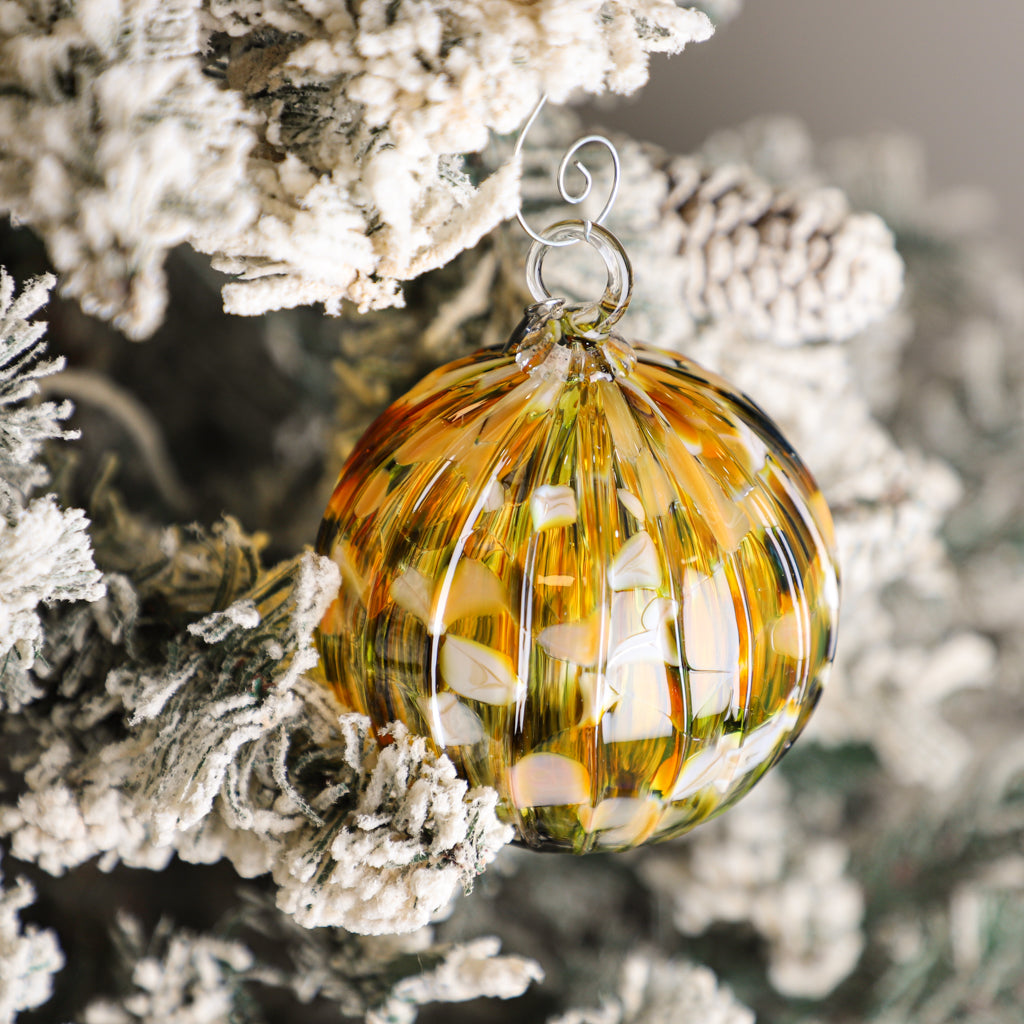 Daisy Handblown Glass Ornament