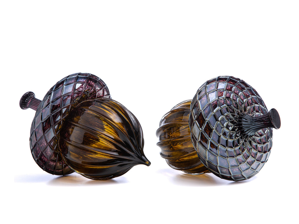Metallic Bordeaux &amp; Manzanilla Acorn