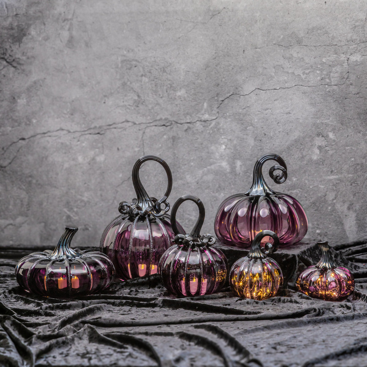Enchanted Plum Glass Pumpkin w/Tealight
