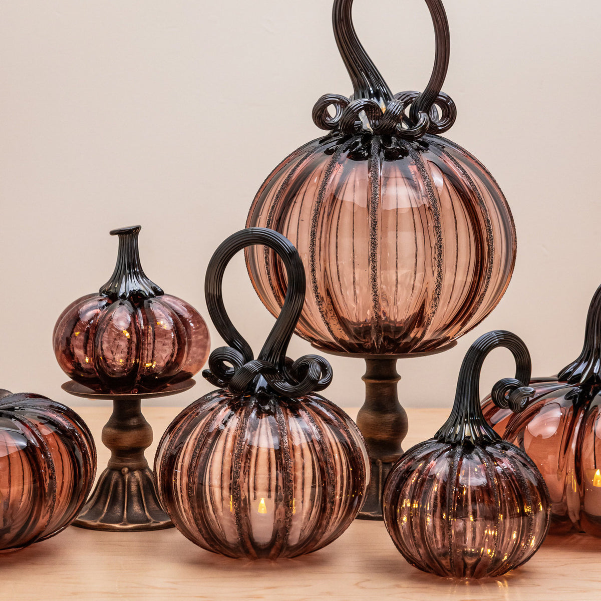 Antique Rose Glass Pumpkin w/Tealight