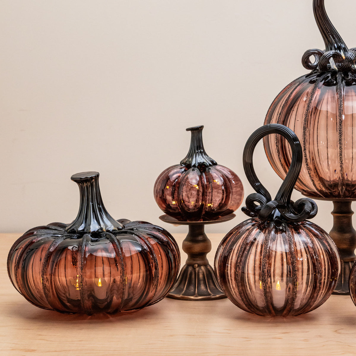 Antique Rose Glass Pumpkin w/Tealight