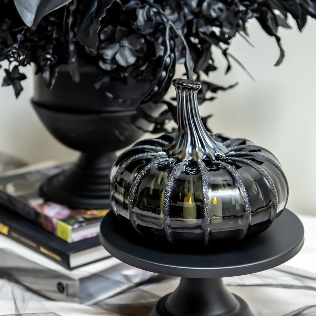 Raven Glass Pumpkin w/Tealight
