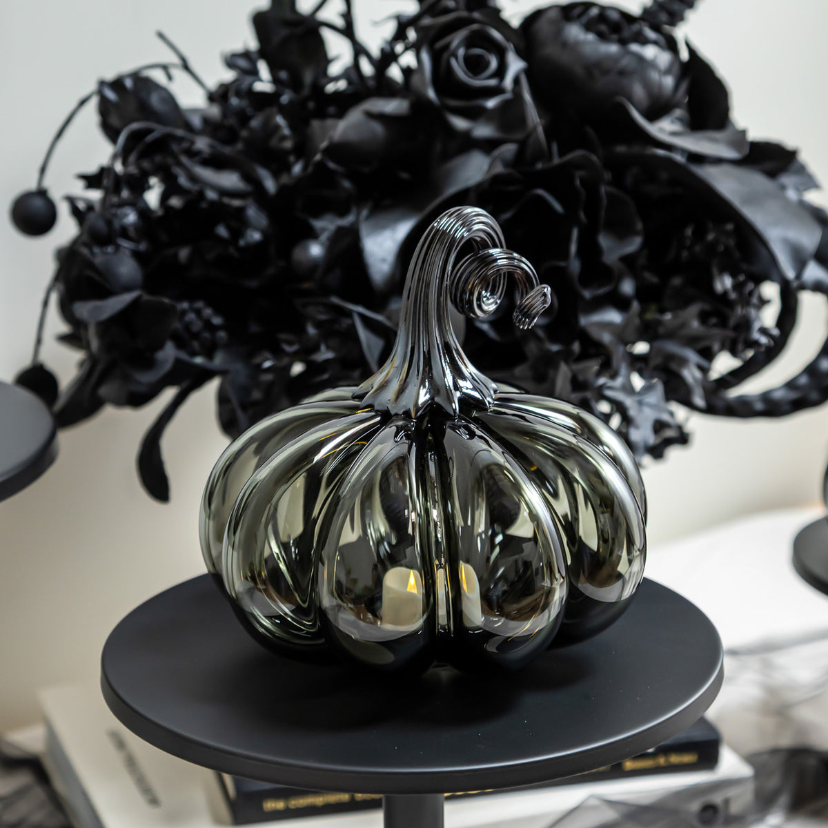 Raven Glass Pumpkin w/Tealight